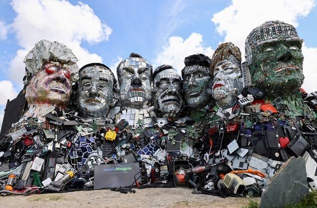 A G7 sculpture made of scrap metal and electronics appeared in Great Britain